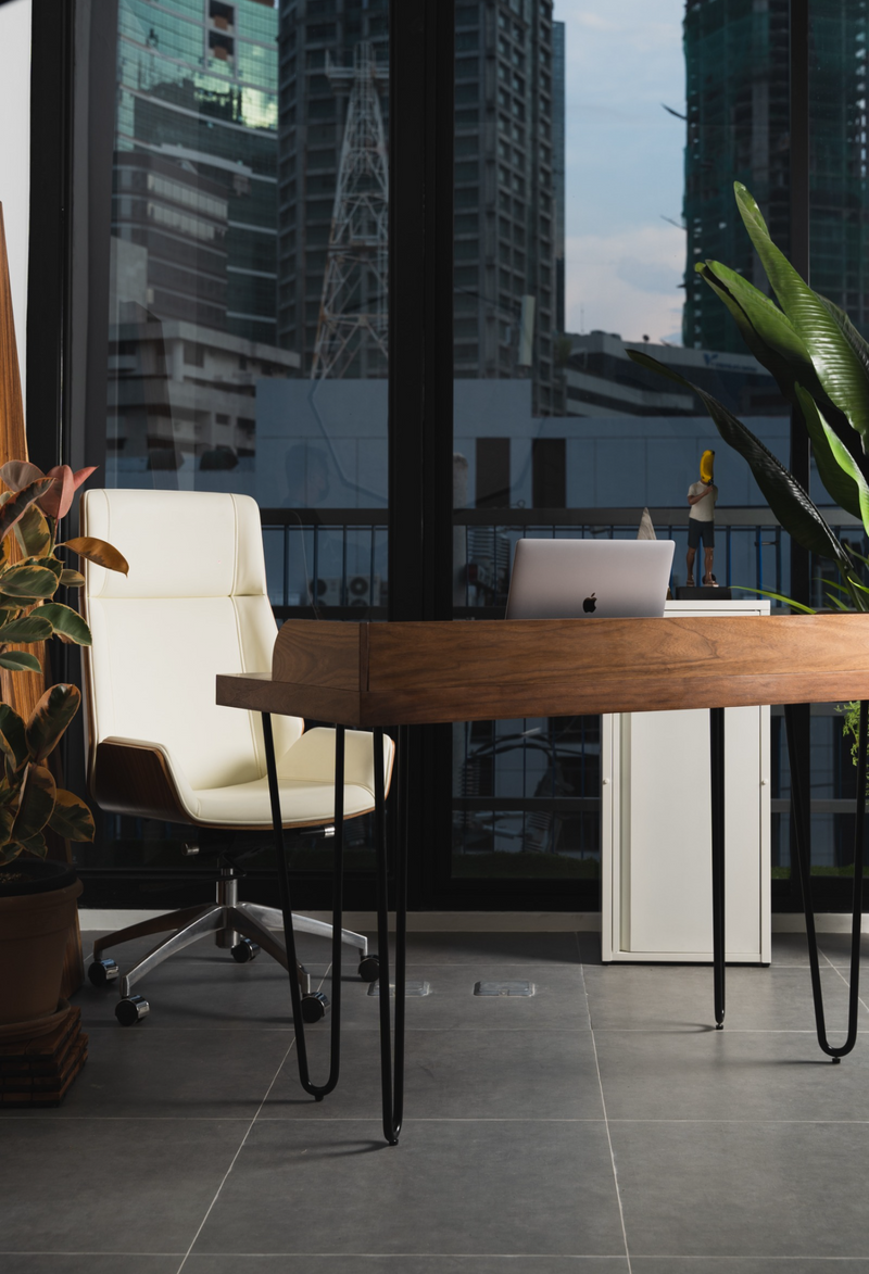 美品】BoConceptクパチーノパーソナルPCデスク Cupertino 美品】BoConceptクパチーノパーソナルPCデスク Cupertino