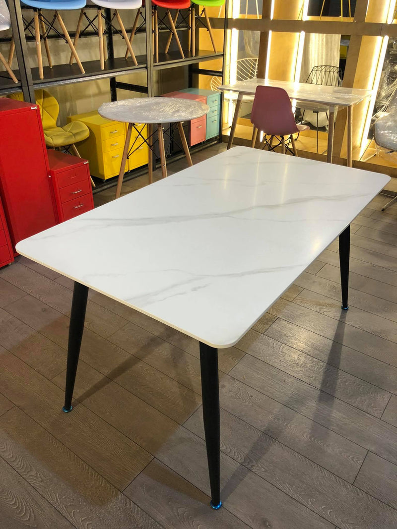 Russo Table